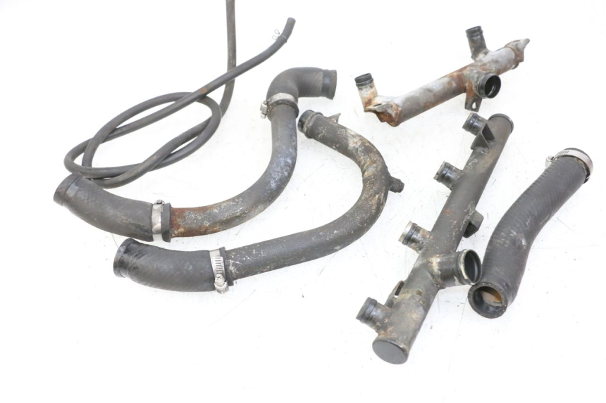 photo de PRZEWÓD CHŁODNICY KAWASAKI GTR 1000 (1994 - 2004) - Zoom stanu zużycia