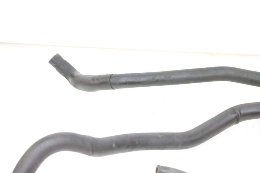 photo de PRZEWÓD CHŁODNICY PIAGGIO MP3 HPE 350 (2018 - 2020) - Zbliżenie techniczne