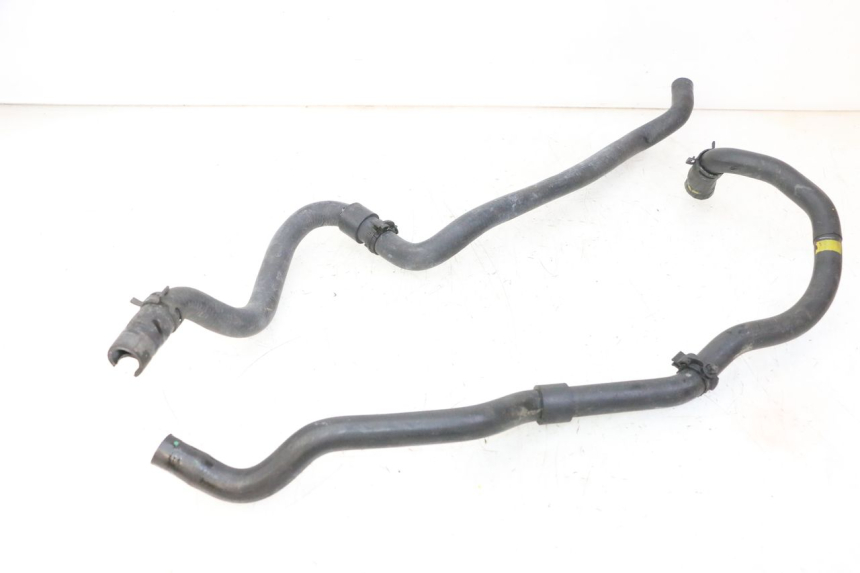 photo de PRZEWÓD CHŁODNICY PIAGGIO MP3 HPE 310 (2024 - 2025) - Inny kąt widzenia