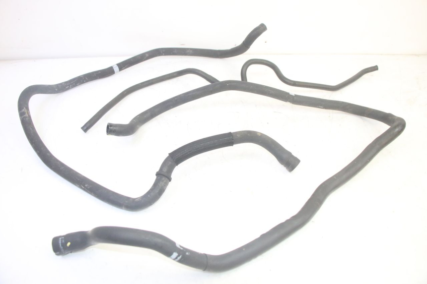 photo de PRZEWÓD CHŁODNICY PIAGGIO MP3 HPE 350 (2018 - 2020) - Widok główny