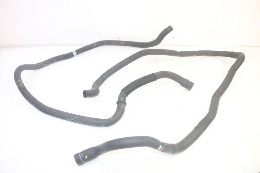 photo de PRZEWÓD CHŁODNICY PIAGGIO MP3 HPE 350 (2018 - 2020) - Szczegół części