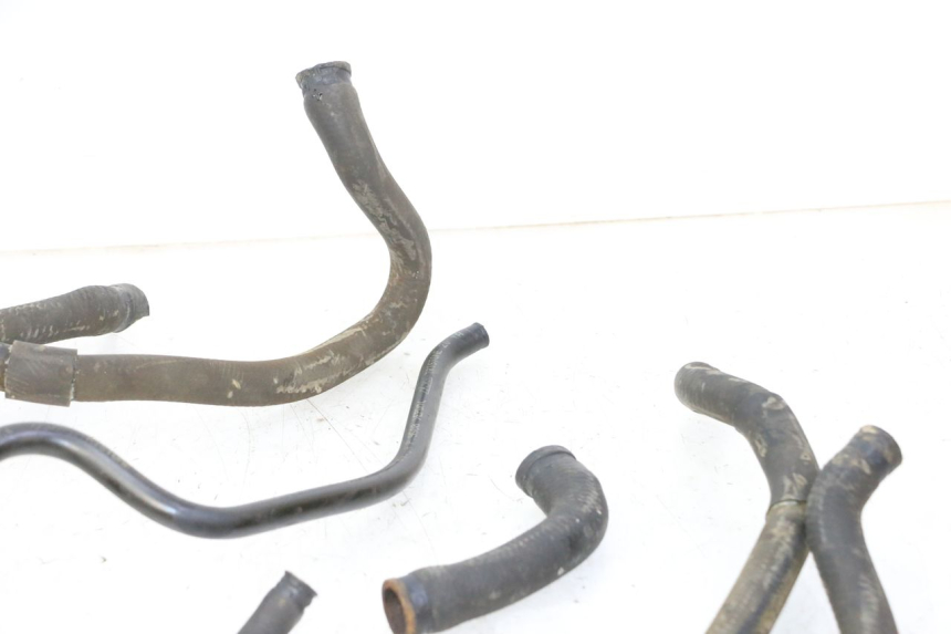 photo de PRZEWÓD CHŁODNICY PIAGGIO MP3 LT 300 (2010 - 2016) - Zoom stanu zużycia