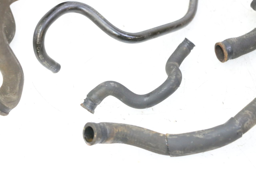 photo de PRZEWÓD CHŁODNICY PIAGGIO MP3 LT 300 (2010 - 2016) - Punkty mocowania