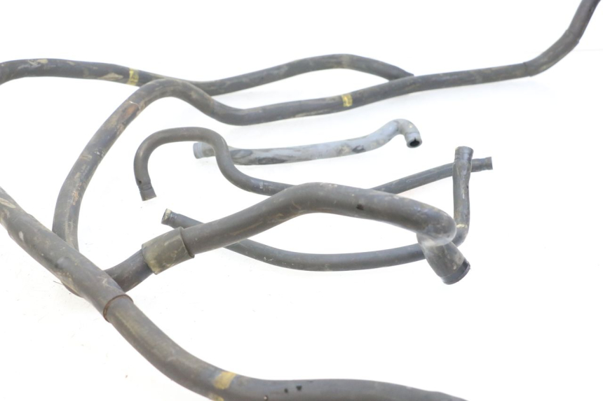 photo de PRZEWÓD CHŁODNICY PIAGGIO MP3 125 (2006 - 2014) - Zoom stanu zużycia