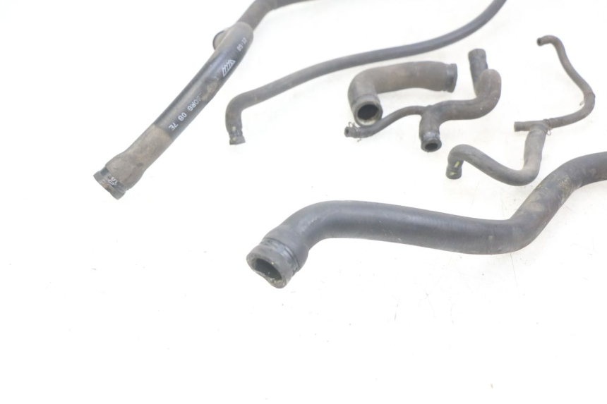 photo de PRZEWÓD CHŁODNICY GILERA NEXUS 125 (2007 - 2009) - Zoom stanu zużycia