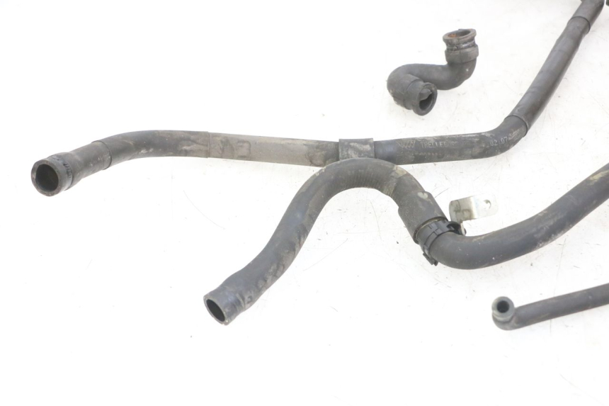 photo de PRZEWÓD CHŁODNICY GILERA NEXUS 125 (2009 - 2013) - Zbliżenie techniczne