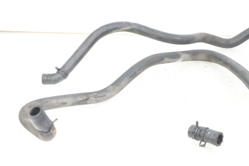 photo de PRZEWÓD CHŁODNICY PEUGEOT ELYSTAR 125 (2002 - 2007) - Inny kąt widzenia