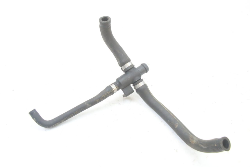 photo de PRZEWÓD CHŁODNICY PIAGGIO VESPA GRANTURISMO 125 (2003 - 2007) - Zoom stanu zużycia