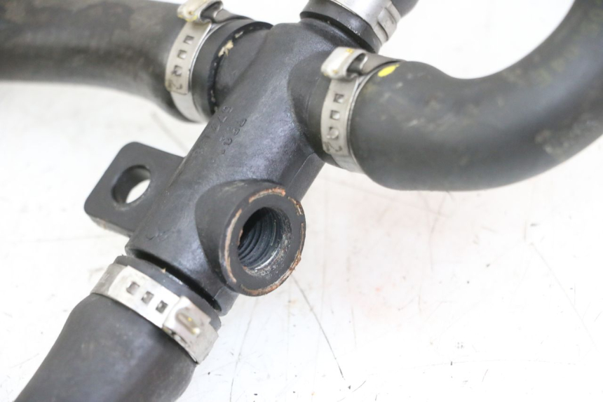 photo de PRZEWÓD CHŁODNICY PIAGGIO VESPA GRANTURISMO 200 (2004 - 2005) - Szczegół części