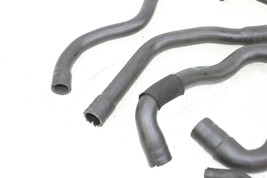 photo de PRZEWÓD CHŁODNICY BMW R GS 1250 (2021 - 2024) - Oznaczenia i referencje