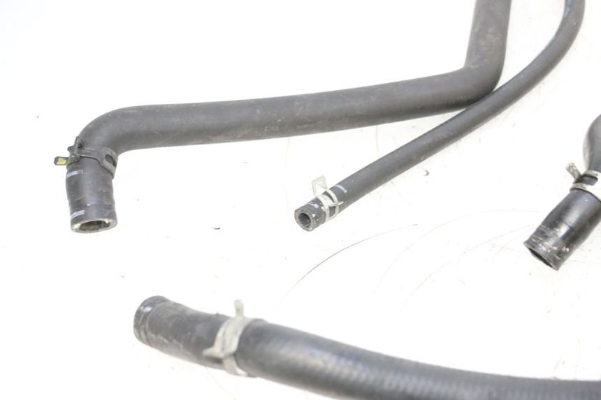 photo de PRZEWÓD CHŁODNICY PEUGEOT SATELIS COMPRESSOR K15 125 (2006 - 2009) - Zbliżenie techniczne
