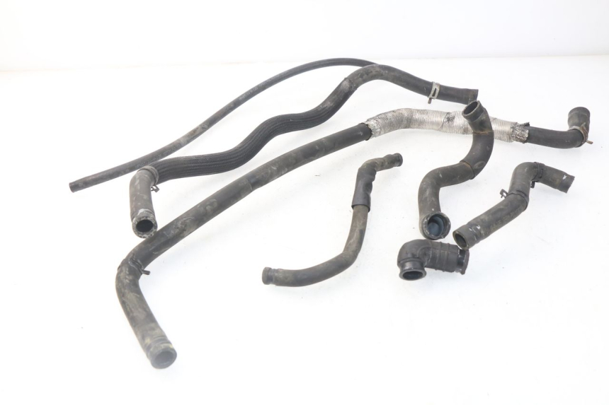 photo de PRZEWÓD CHŁODNICY PEUGEOT SATELIS 500 (2007 - 2013) - Szczegół części