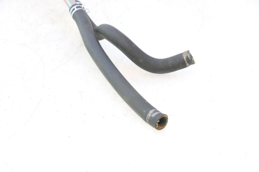 photo de PRZEWÓD CHŁODNICY HONDA SH 125 (2001 - 2003) - Zbliżenie techniczne