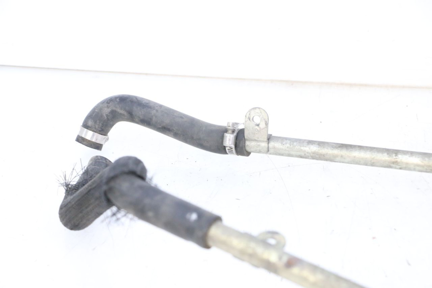 photo de PRZEWÓD CHŁODNICY SUZUKI SIXTEEN 125 (2008 - 2010) - Punkty mocowania