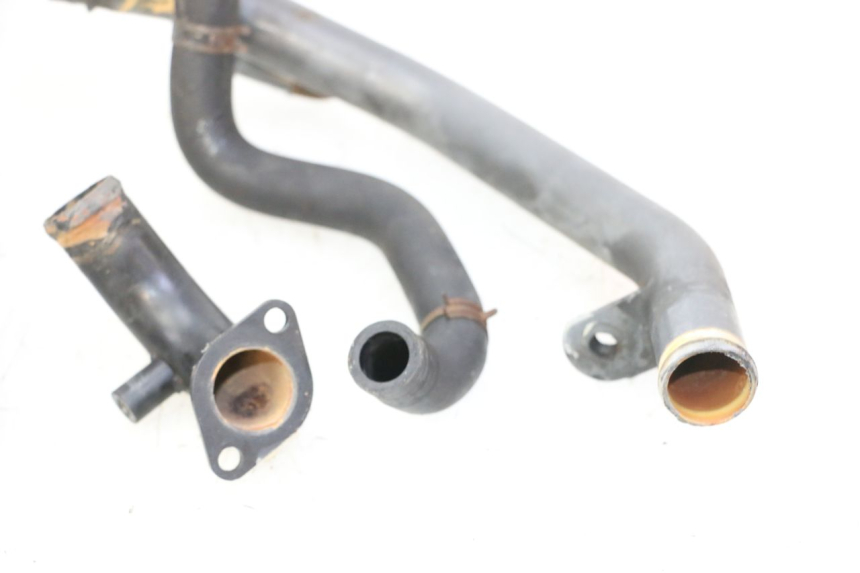 photo de PRZEWÓD CHŁODNICY TRIUMPH SPRINT 900 (1995 - 1998) - Zbliżenie techniczne