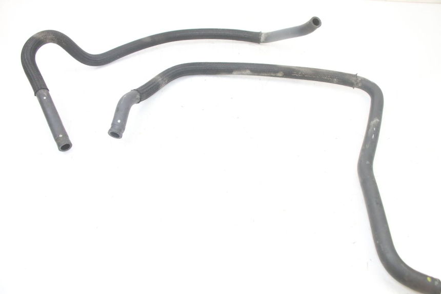 photo de PRZEWÓD CHŁODNICY SUZUKI BURGMAN 125 (2018 - 2021) - Zoom stanu zużycia