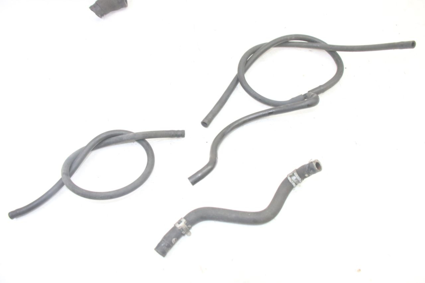 photo de PRZEWÓD CHŁODNICY SUZUKI SV S 650 (2003 - 2009) - Zoom stanu zużycia