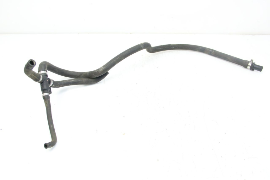 photo de PRZEWÓD CHŁODNICY PIAGGIO VESPA GRANTURISMO 125 (2003 - 2007) - Zoom stanu zużycia