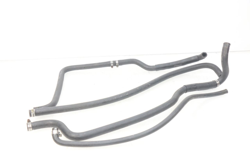 photo de PRZEWÓD CHŁODNICY TGB X-MOTION XMOTION 125 (2008 - 2014) - Zoom stanu zużycia