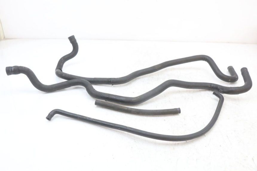 photo de PRZEWÓD CHŁODNICY PIAGGIO X10 125 (2012 - 2017) - Widok główny