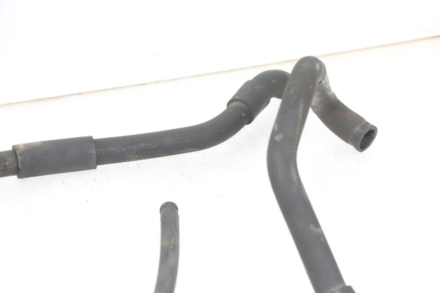 photo de PRZEWÓD CHŁODNICY PIAGGIO X8 125 (2004 - 2007) - Zoom stanu zużycia