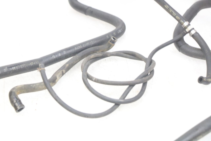 photo de PRZEWÓD CHŁODNICY PIAGGIO X9 125 (2000 - 2003) - Zoom stanu zużycia