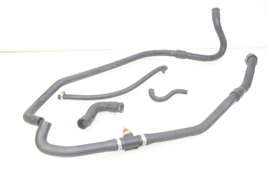 photo de PRZEWÓD CHŁODNICY PIAGGIO XEVO - X EVO 125 (2007 - 2017) - Widok główny