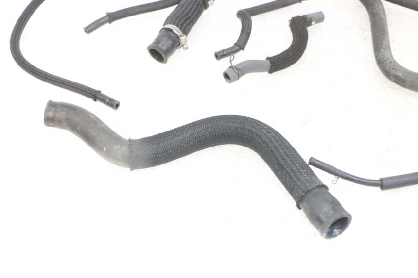 photo de PRZEWÓD CHŁODNICY YAMAHA XJ6 ABS 600 (2008 - 2016) - Szczegół części