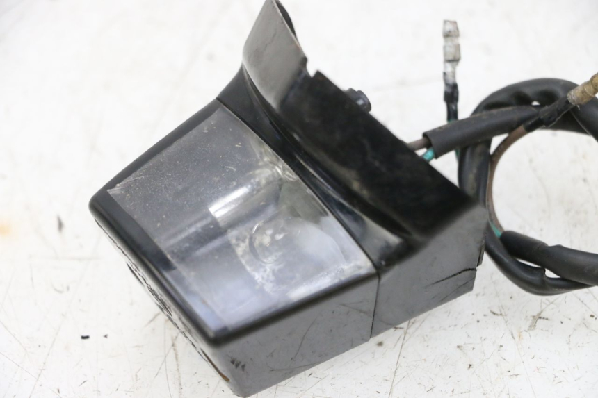 photo de OŚWIETLENIE TABLICY REJESTRACYJNEJ KYMCO AGILITY CITY 4T 50 (2008 - 2016) - Szczegół części