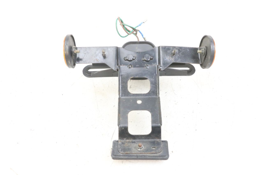 photo de OŚWIETLENIE TABLICY REJESTRACYJNEJ JONWAY AZTRAL 125 (2008 - 2017) - Szczegół części