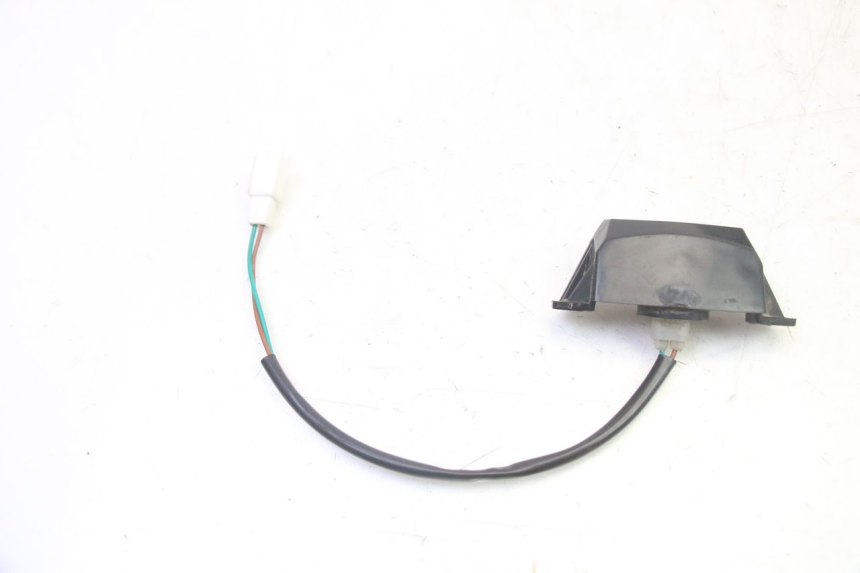 photo de OŚWIETLENIE TABLICY REJESTRACYJNEJ MOTRON BREEZY 4T 50 (2021 - 2025) - Inny kąt widzenia