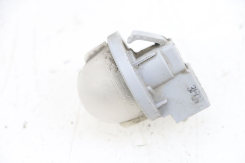 photo de OŚWIETLENIE TABLICY REJESTRACYJNEJ SUZUKI BURGMAN 650 (2013 - 2020) - Zbliżenie techniczne