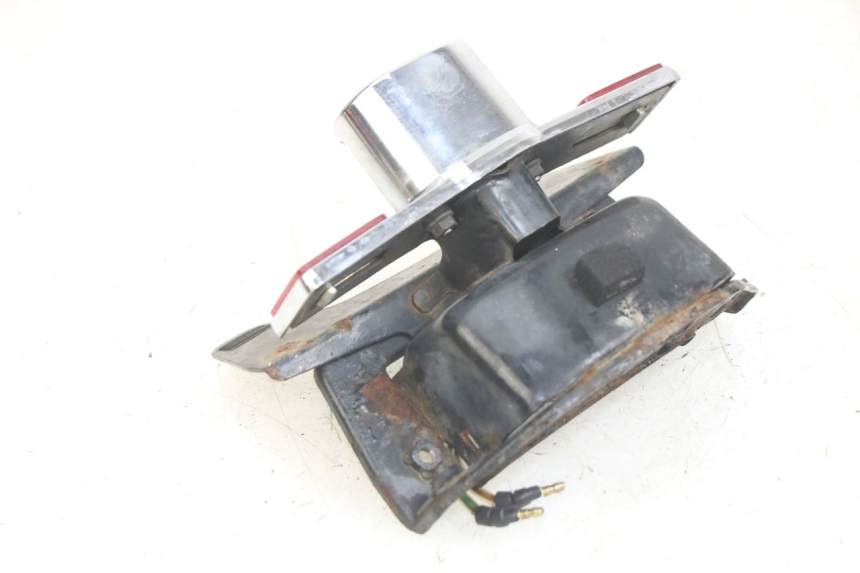 photo de OŚWIETLENIE TABLICY REJESTRACYJNEJ HONDA CA REBEL 125 (1995 - 2001) - Punkty mocowania