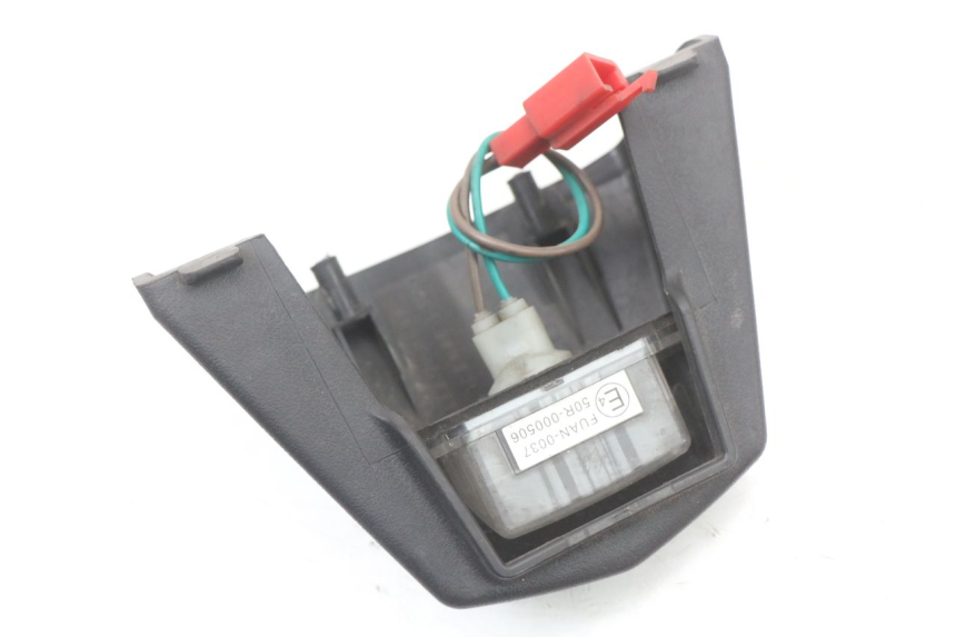 photo de OŚWIETLENIE TABLICY REJESTRACYJNEJ KYMCO DINK STREET 125 (2009 - 2014) - Widok główny