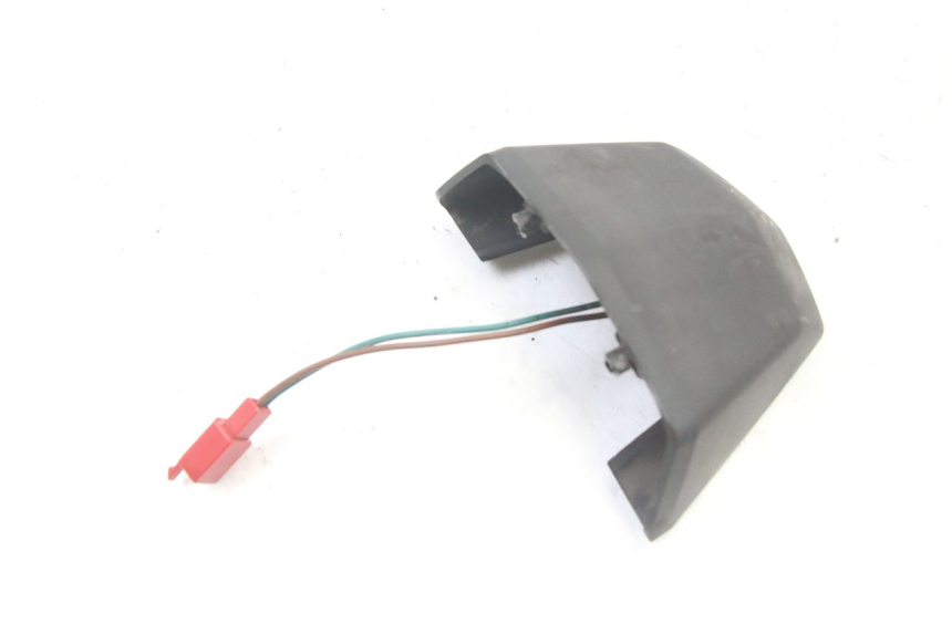 photo de OŚWIETLENIE TABLICY REJESTRACYJNEJ KYMCO DINK STREET 125 (2009 - 2014) - Zbliżenie techniczne