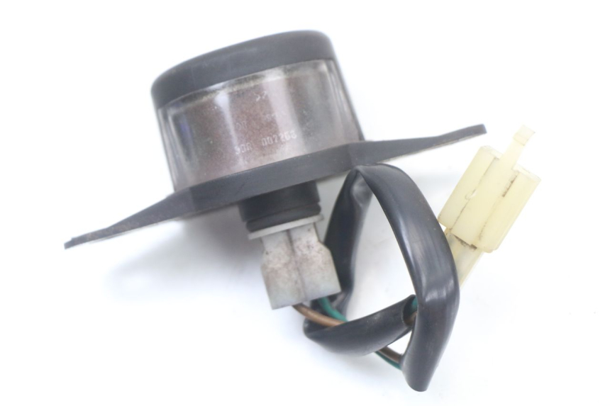 photo de OŚWIETLENIE TABLICY REJESTRACYJNEJ HONDA FES PANTHEON 2T 125 (1998 - 2002) - Widok główny