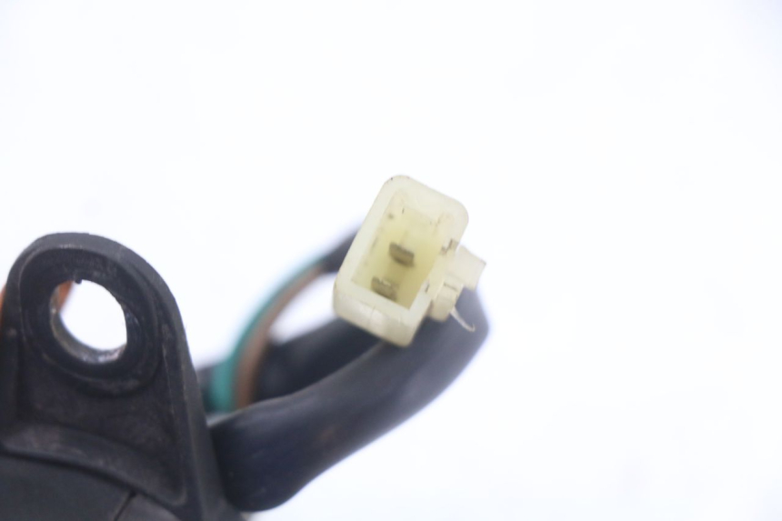 photo de OŚWIETLENIE TABLICY REJESTRACYJNEJ HONDA FES PANTHEON 2T 125 (1998 - 2002) - Inny kąt widzenia