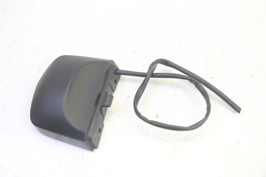 photo de OŚWIETLENIE TABLICY REJESTRACYJNEJ YAMAHA FJR ABS 1300 (2006 - 2012) - Inny kąt widzenia