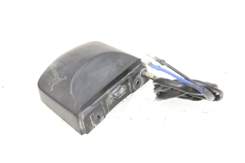 photo de OŚWIETLENIE TABLICY REJESTRACYJNEJ YAMAHA FJR ABS 1300 (2006 - 2012) - Zoom stanu zużycia