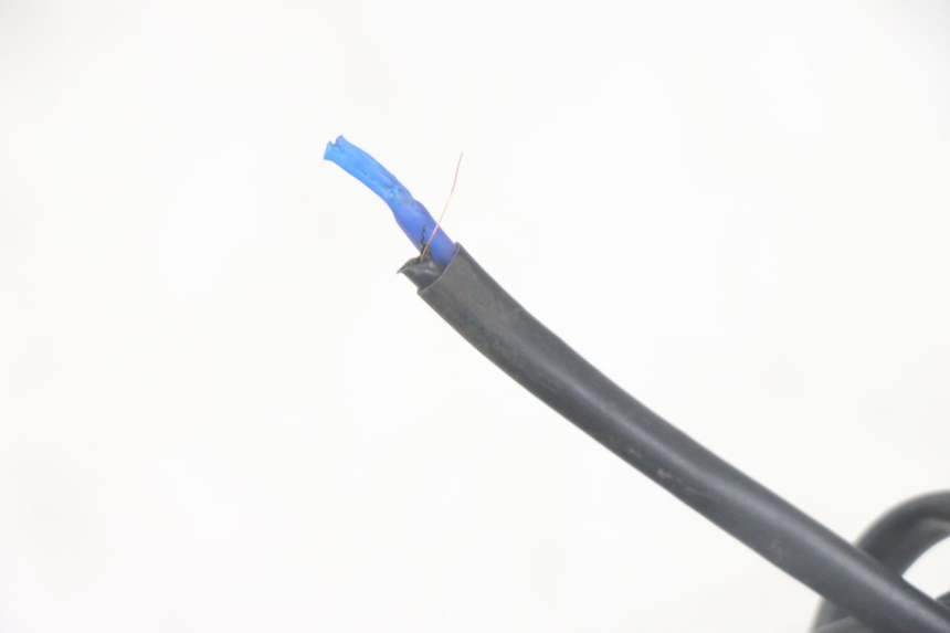 photo de OŚWIETLENIE TABLICY REJESTRACYJNEJ YAMAHA FJR ABS 1300 (2006 - 2012) - Zoom stanu zużycia