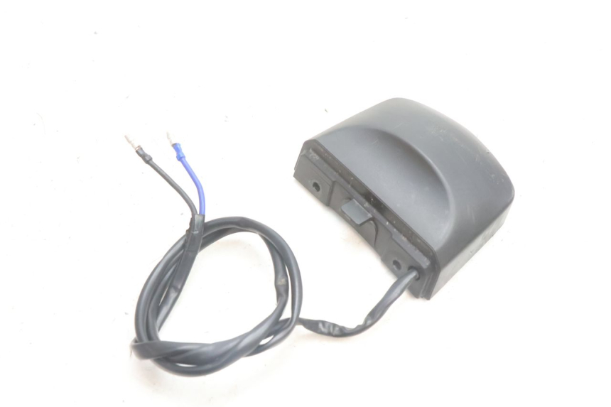 photo de OŚWIETLENIE TABLICY REJESTRACYJNEJ YAMAHA FZ8 800 (2010 - 2016) - Zbliżenie techniczne