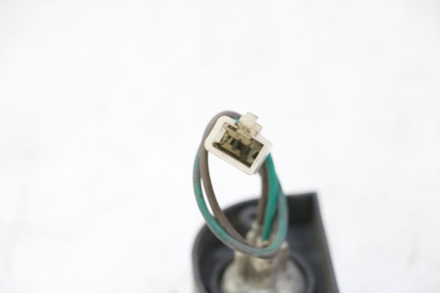 photo de OŚWIETLENIE TABLICY REJESTRACYJNEJ KYMCO GRAND DINK 125 (2002 - 2007) - Inny kąt widzenia