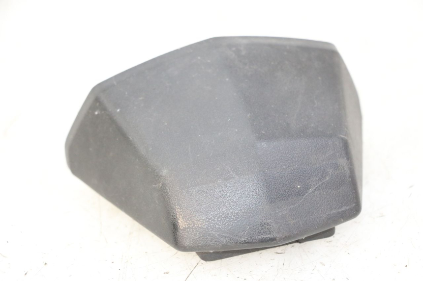 photo de OŚWIETLENIE TABLICY REJESTRACYJNEJ KYMCO DINK STREET 125 (2009 - 2014) - Szczegół części