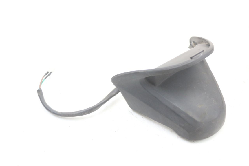 photo de OŚWIETLENIE TABLICY REJESTRACYJNEJ KYMCO X-TOWN XTOWN 125 (2016 - 2021) - Inny kąt widzenia