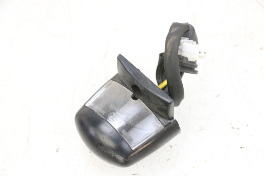 photo de OŚWIETLENIE TABLICY REJESTRACYJNEJ PIAGGIO MP3 HPE 300 (2019 - 2026) - Widok główny