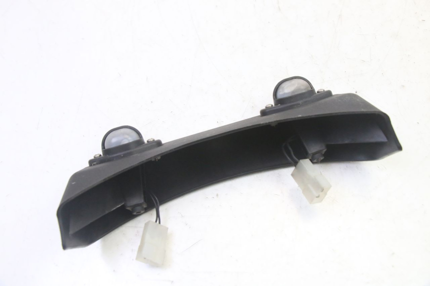 photo de OŚWIETLENIE TABLICY REJESTRACYJNEJ PIAGGIO MP3 RL 250 (2006 - 2010) - Zbliżenie techniczne