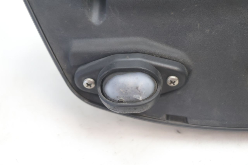 photo de OŚWIETLENIE TABLICY REJESTRACYJNEJ PIAGGIO MP3 500 (2016 - 2018) - Inny kąt widzenia