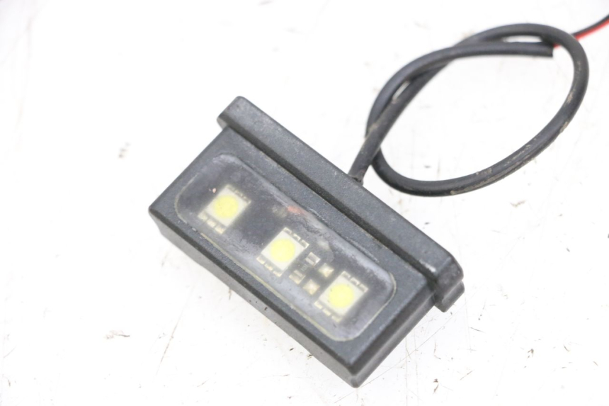 photo de OŚWIETLENIE TABLICY REJESTRACYJNEJ YAMAHA MT-07 MT07 ABS 700 (2018 - 2020) - Inny kąt widzenia