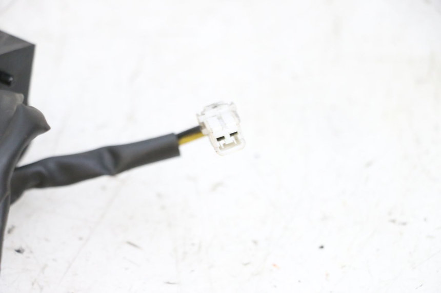 photo de OŚWIETLENIE TABLICY REJESTRACYJNEJ PIAGGIO NEW TYPHOON 50 (2018 - 2021) - Zbliżenie techniczne