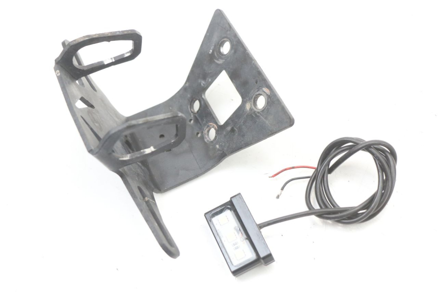 photo de OŚWIETLENIE TABLICY REJESTRACYJNEJ KAWASAKI NINJA 400 (2018 - 2023) - Inny kąt widzenia